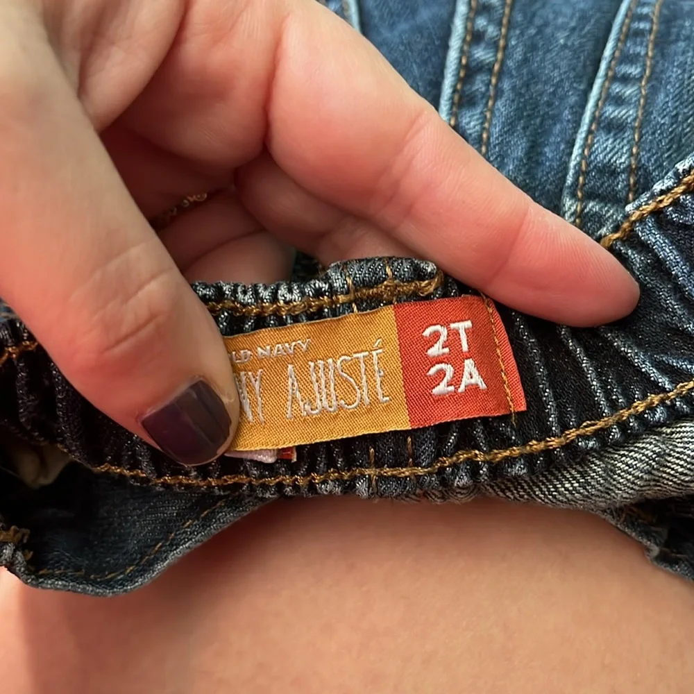 5 pc bundle- 24mo/2t clothes!! - Picture 3 of 11